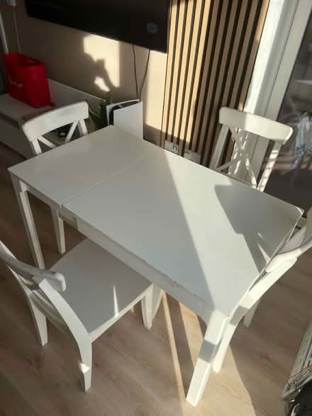Photo of free Extendable dining table (SE16) #2