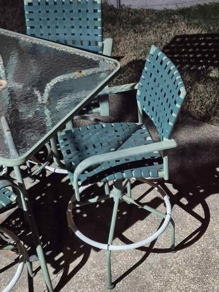 Photo of free 5 pcs Tall Lawn Patio Set (Gardenville/Waltherson 21206) #2