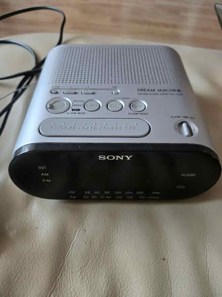 Photo of free Radio alarm clock (Springfield CM1) #1