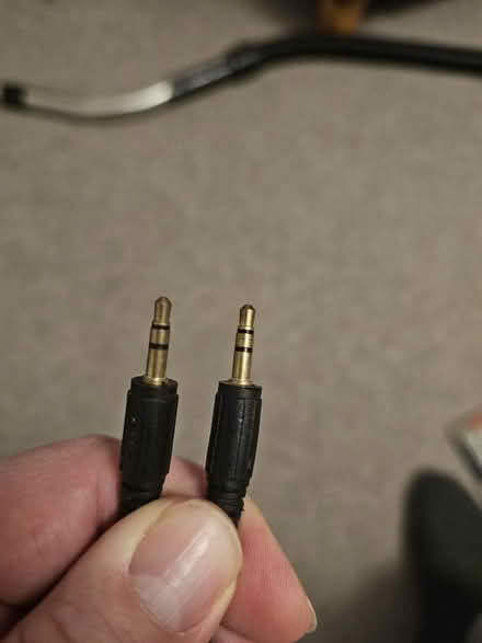 Photo of free Long (5m?) 3.5mm to 3.5mm audio cable. (Ebley GL5) #1