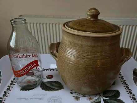 Photo of free Earthenware soup tureen (Headingley LS6) #1