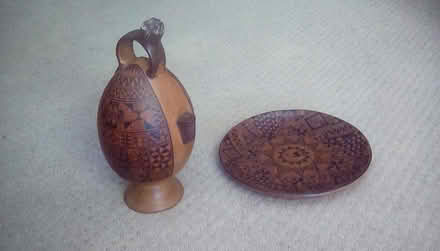 Photo of free Peruvian wine bottle and plate (Cottage Grove and 1st Avenue) #1