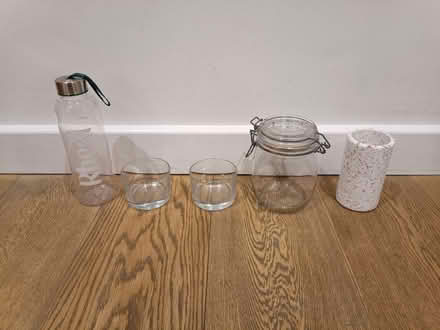 Photo of free Various kitchen items (Stepney E1) #1