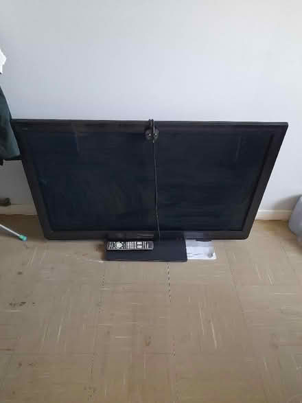 Photo of free Panosonic 46 inch viera tv (Warminster BA12) #1