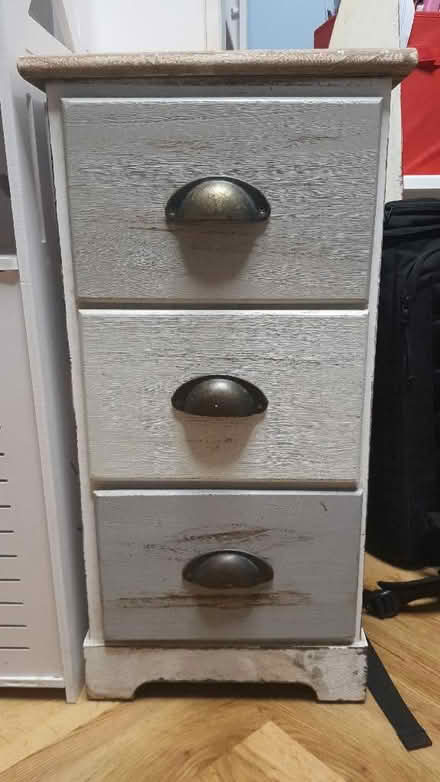 Photo of free Bathroom cabinet (Rotherhithe SE16) #1