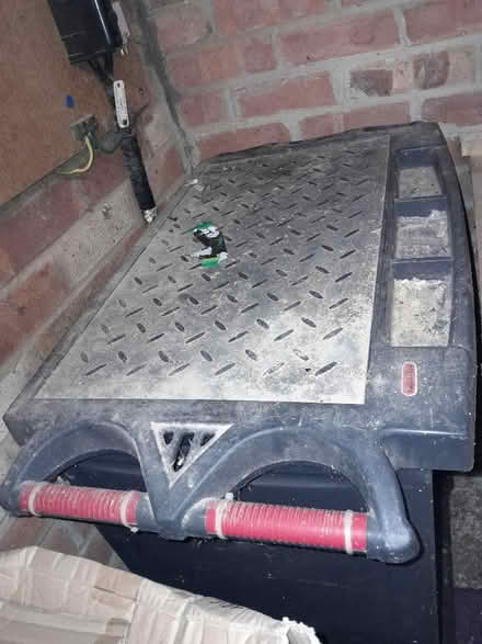 Photo of free Garage storage unit (Smiths Estate OX28) #1