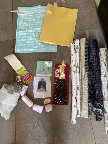 Photo of free Christmas bundle (Ware SG12) #1