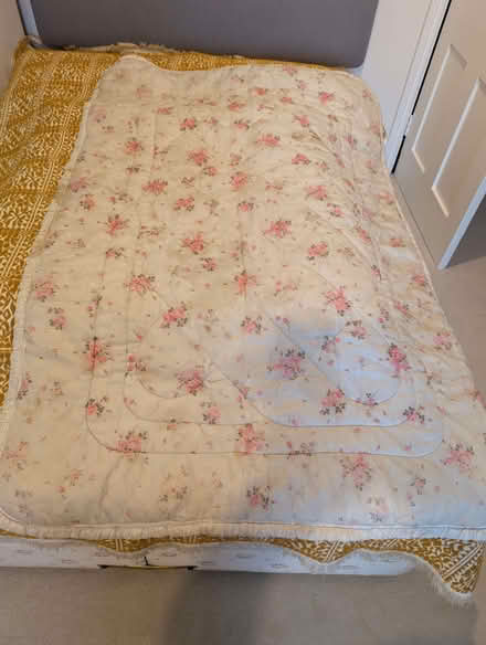 Photo of free Child's quilt (Crouch End N8) #1