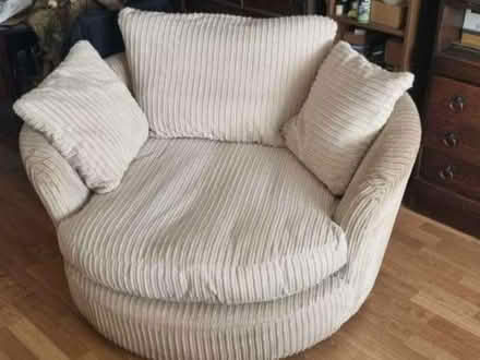 Photo of free Cream swivel chair (Tern Hill) #1