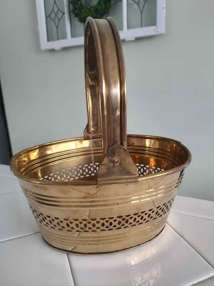 Photo of free Brass bucket (Odenton) #1