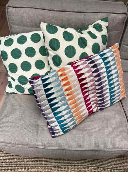 Photo of free Cushions (BN41) #1