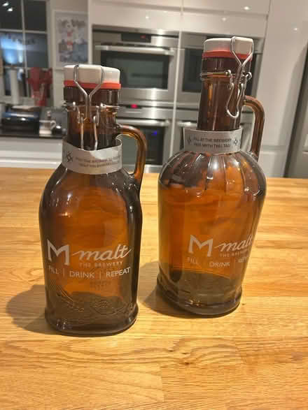 Photo of free 2 glass flagons (Tylers Green HP10) #1