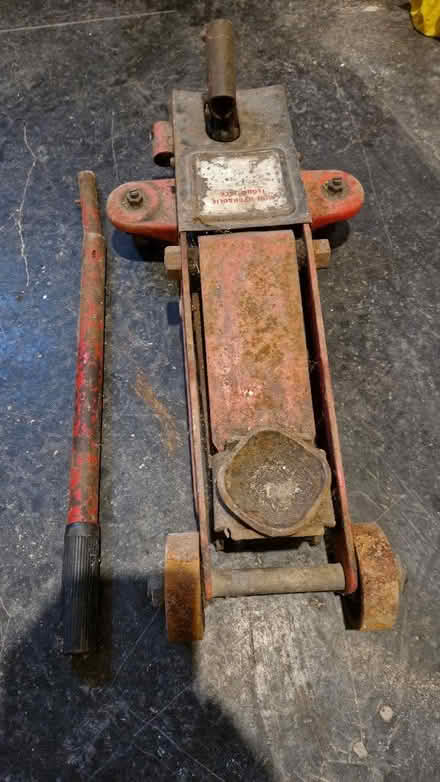 Photo of free Trolley jack (Hindley WN2) #1