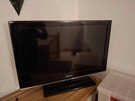 Photo of free Samsung 32 inch tv (Manley Common WA6) #1