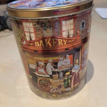 Photo of free Pretty biscuits/ sweet tin (Horsley GL6) #2