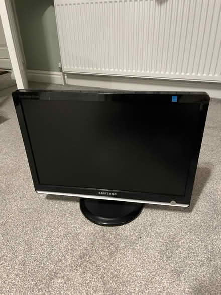 Photo of free Samsung PC monitor 17” (Lower Pilsley S45) #1