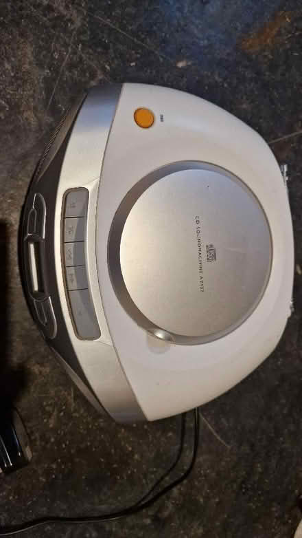 Photo of free Cd/radio/cassette player (Hindley WN2) #1