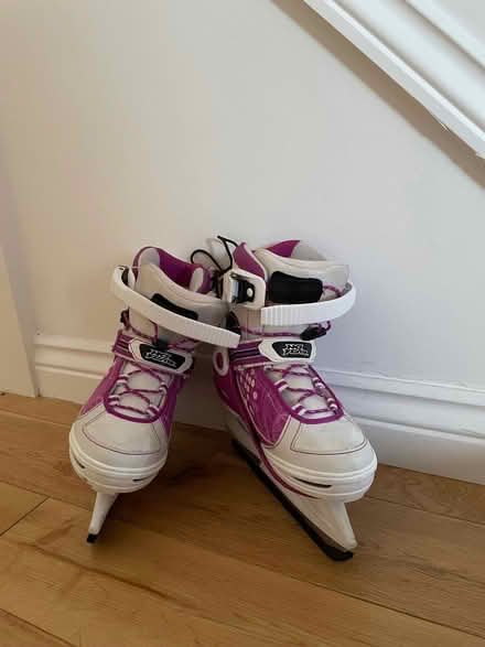 Photo of free Girls ice skates (Oakhurst SN25) #1