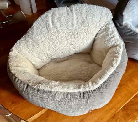 Photo of free Cat or small pet beds (2) (Falls Church City) #2