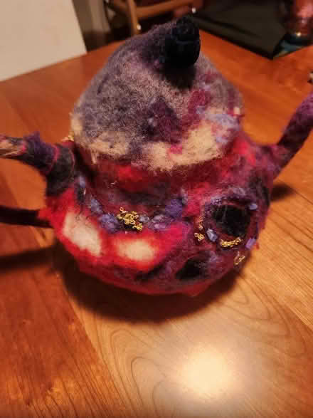 Photo of free decorative teapot (Brookland) #2