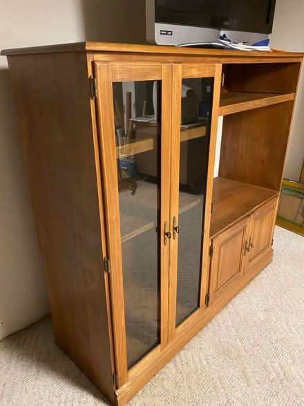 Photo of free Entertainment Center (Green Brook, south of Rt 22) #1