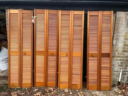 Photo of free Mid century bifold wardrobe doors (Anerley SE19) #1