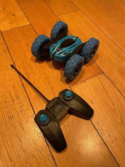 Photo of free Small remote control car (Shelton SY3) #1