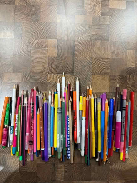 Photo of free Coloured pencils and pens (Chesham HP5) #1