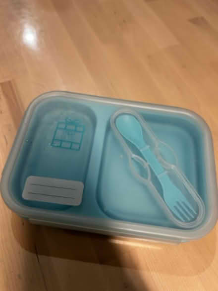 Photo of free Lunch box and bag (Gateford S81) #3