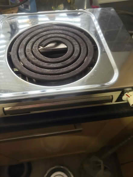 Photo of free Single electric cooker plate (2) (Rubery B45) #1