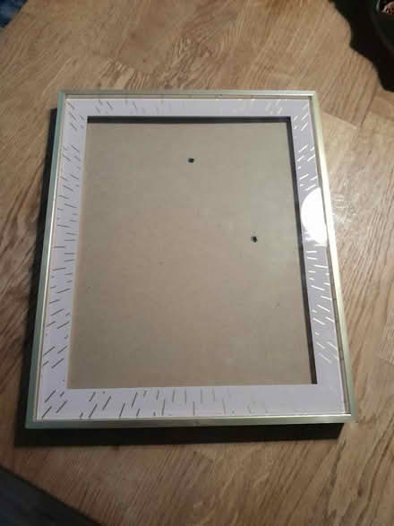 Photo of free Pink and rose gold picture frame (Earley RG6) #1