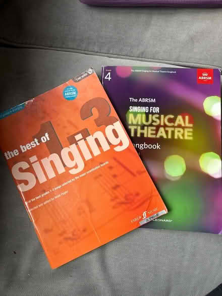 Photo of free ABRSM singing books (Sanderstead) #1