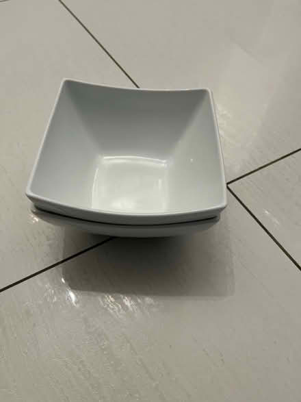 Photo of free 2 x serving bowls (Uxbridge UB8) #1