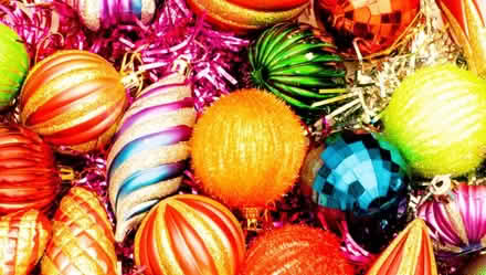 Photo of Old Christmas Baubles (Goldsborough HG5) #1
