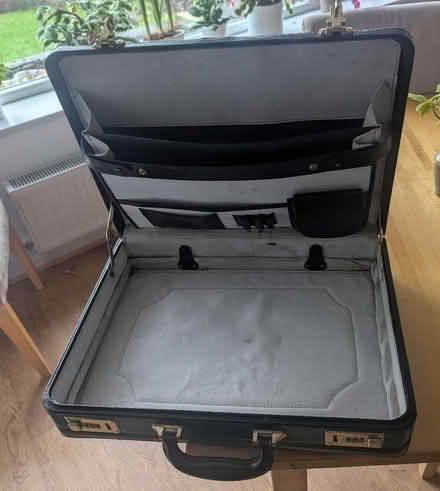 Photo of free Briefcase (Sunny Hill DE23) #1