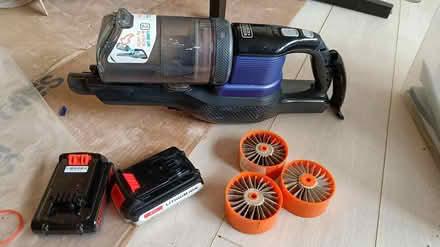 Photo of free Cordless Vacuum (spares or repair) (Tilehurst, Reading RG31) #1