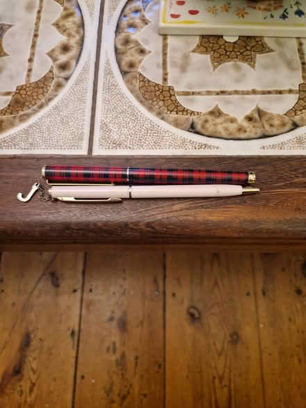 Photo of free Refillable pens x2 (Crystal Palace, SE19) #1