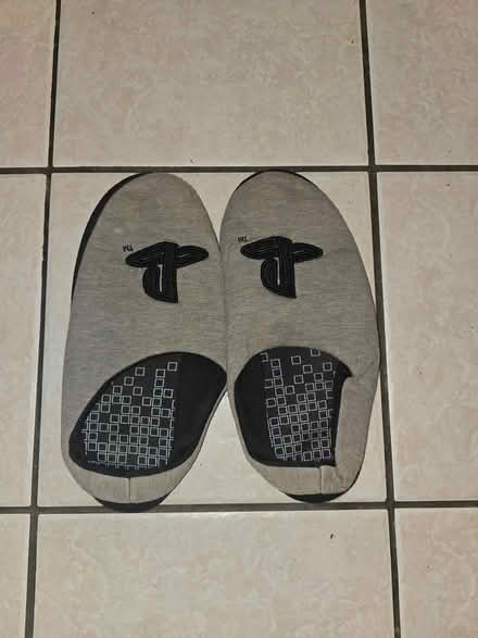 Photo of free PS2 slippers (IG6 3s) #1