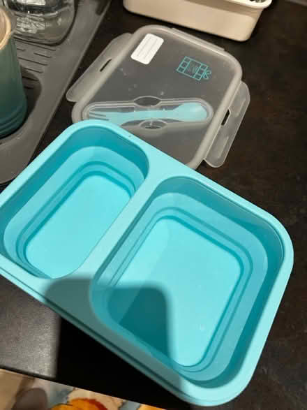 Photo of free Lunch box and bag (Gateford S81) #4