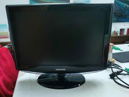 Photo of free 19 inch Samsung computer monitor (The Nurserylands TW12) #2