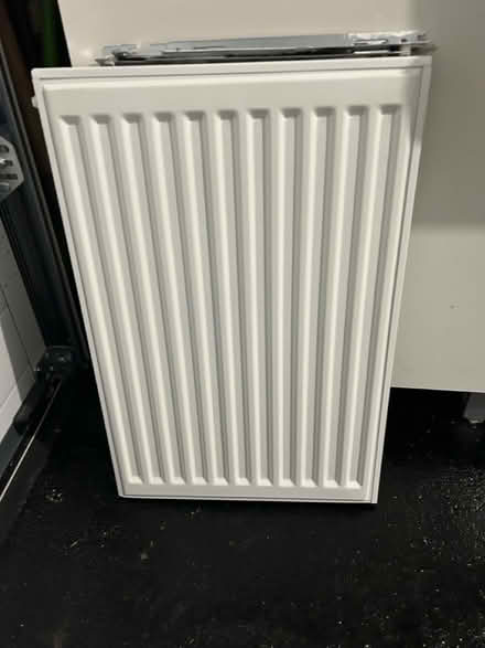 Photo of free Small double radiator with brackets (NG17 Ashfield Freegle) #1