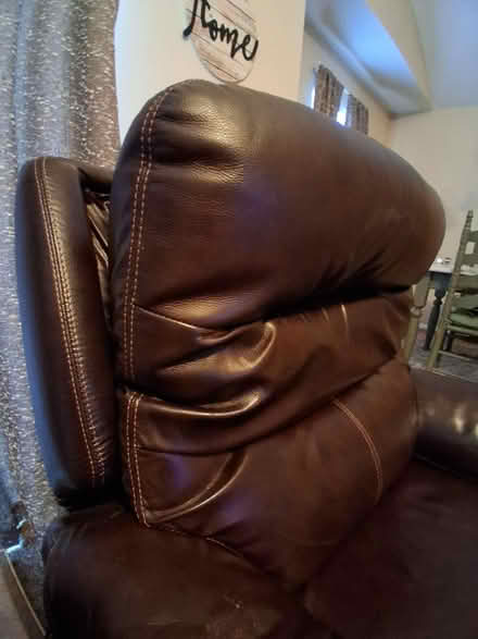 Photo of free Leather power rocking recliner (Howell Twp. Byron Rd/M59) #3