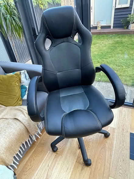 Photo of free Adjustable desk chair (W4) #3