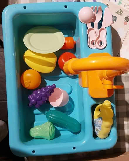 Photo of free Plastic sink (Ox14) #1