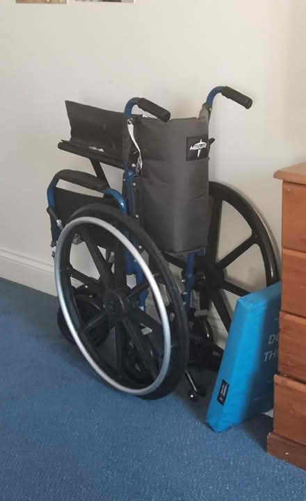 Photo of free Foldable, manual wheelchair (Flint CH6) #3