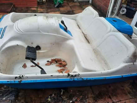 Photo of free Splash cat peddle boat - 5 seats (Bartley Green B32) #3