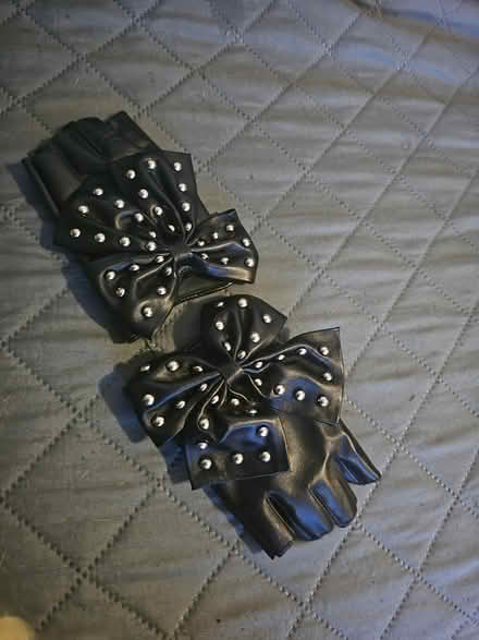 Photo of free Finger less gloves (Bronx) #1