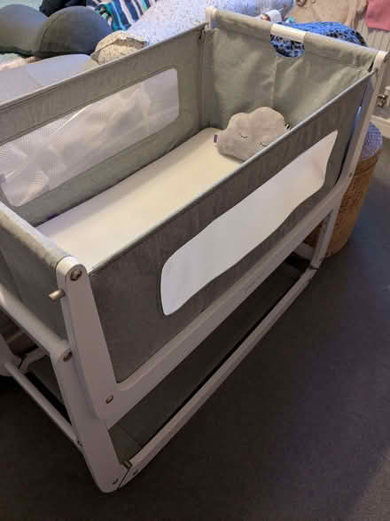 Photo of free SnuzPod (Newborn cot/bed) (Eastlands CV21) #1