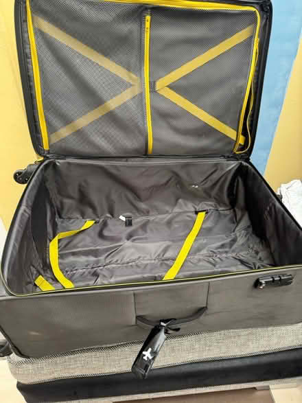 Photo of free Large luggage (East dulwich SE22) #3