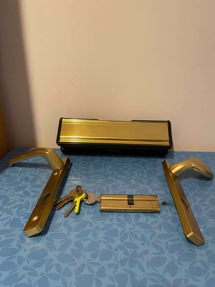 Photo of free Door furniture (Brighton Hill RG22) #1